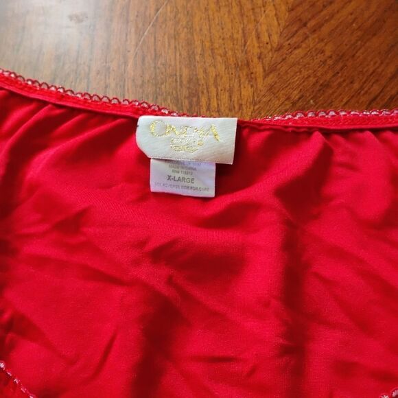 "Santa Is My Guy" Pullover ToP - Size: XL         0961 - Picture 2 of 4